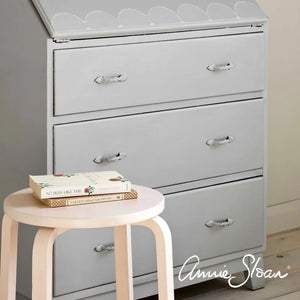 Annie Sloan Chalk Paint™ – CHICAGO GREY