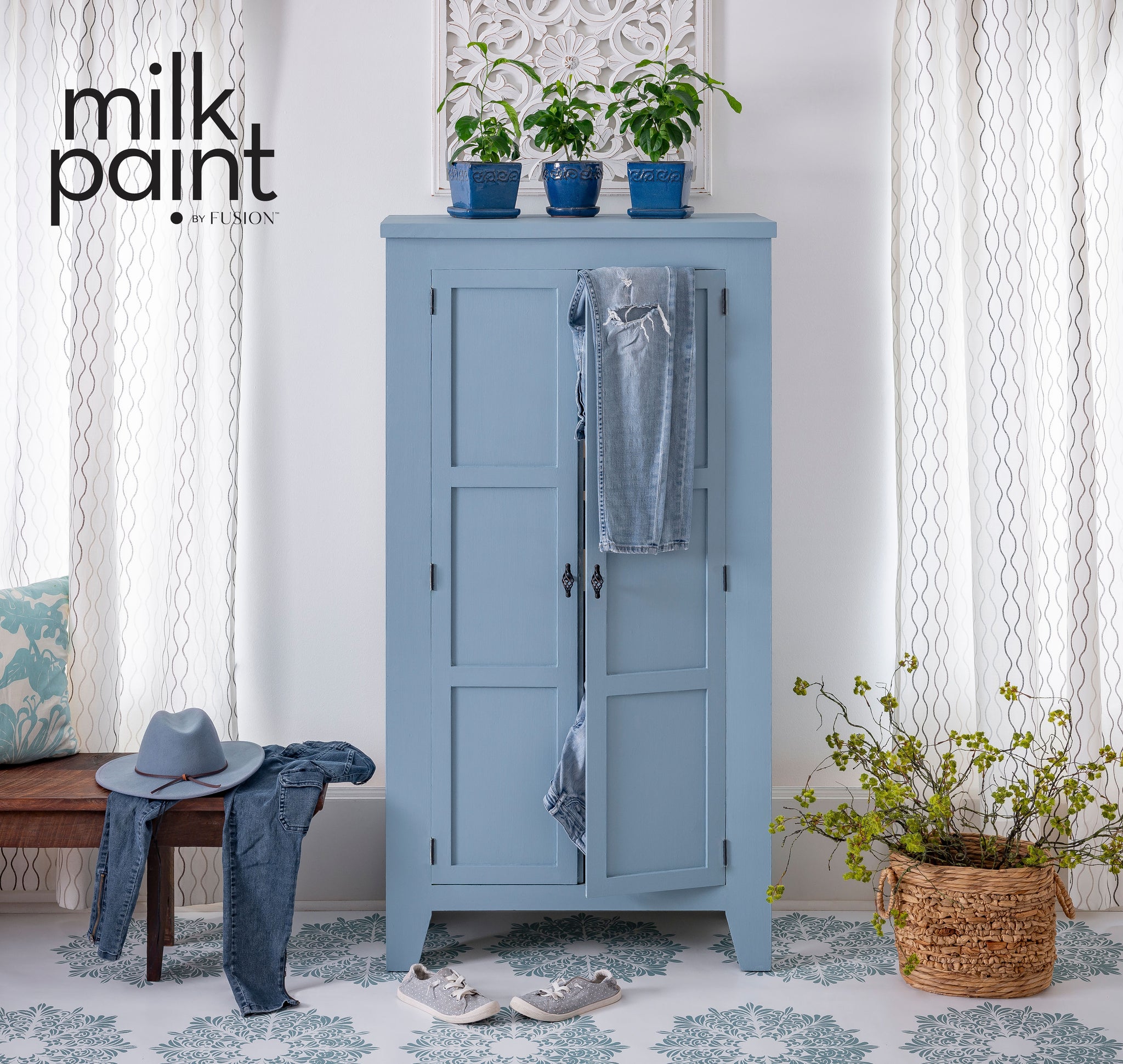 Skinny Jeans Milk Paint by Fusion